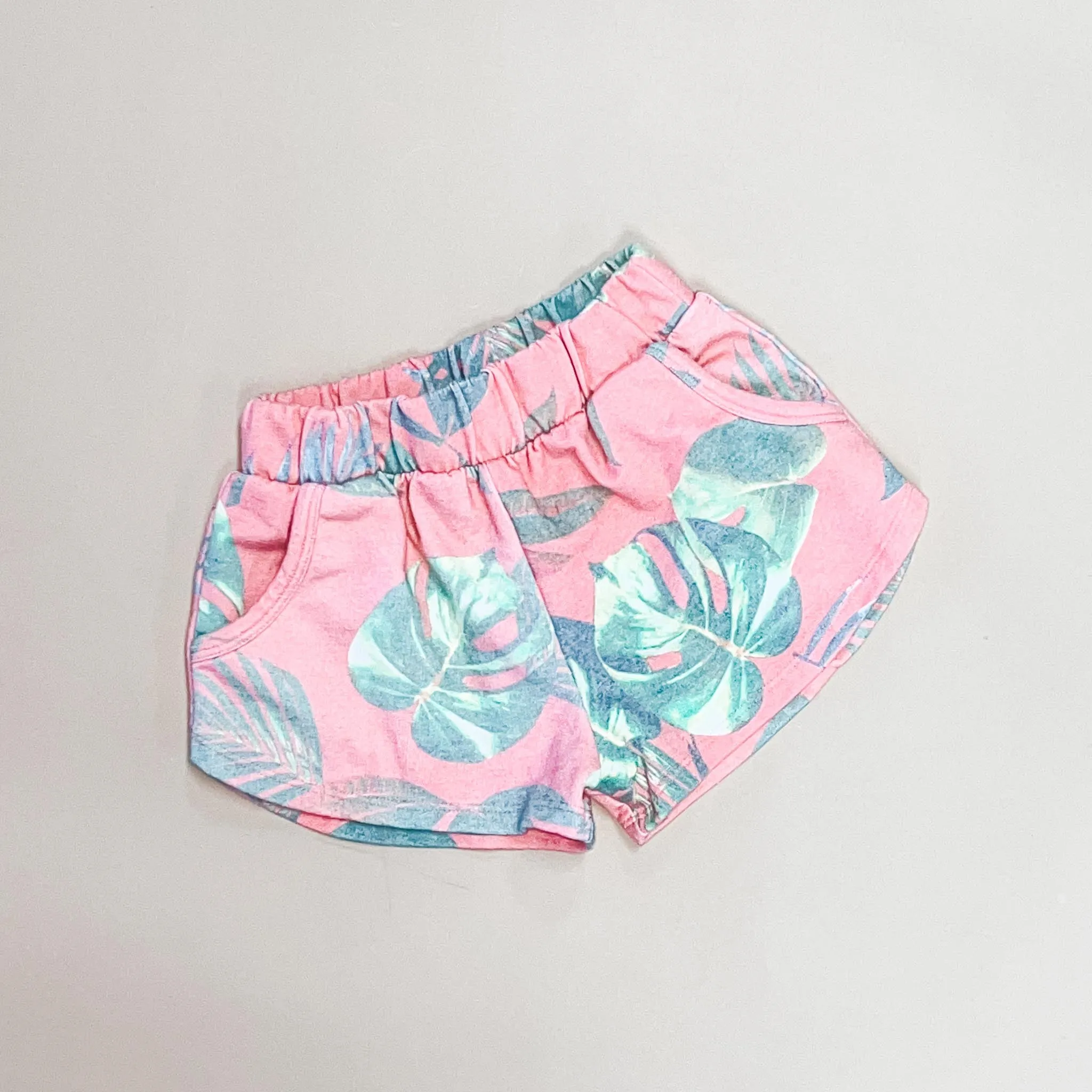 Amal-Palm shorts | Coral