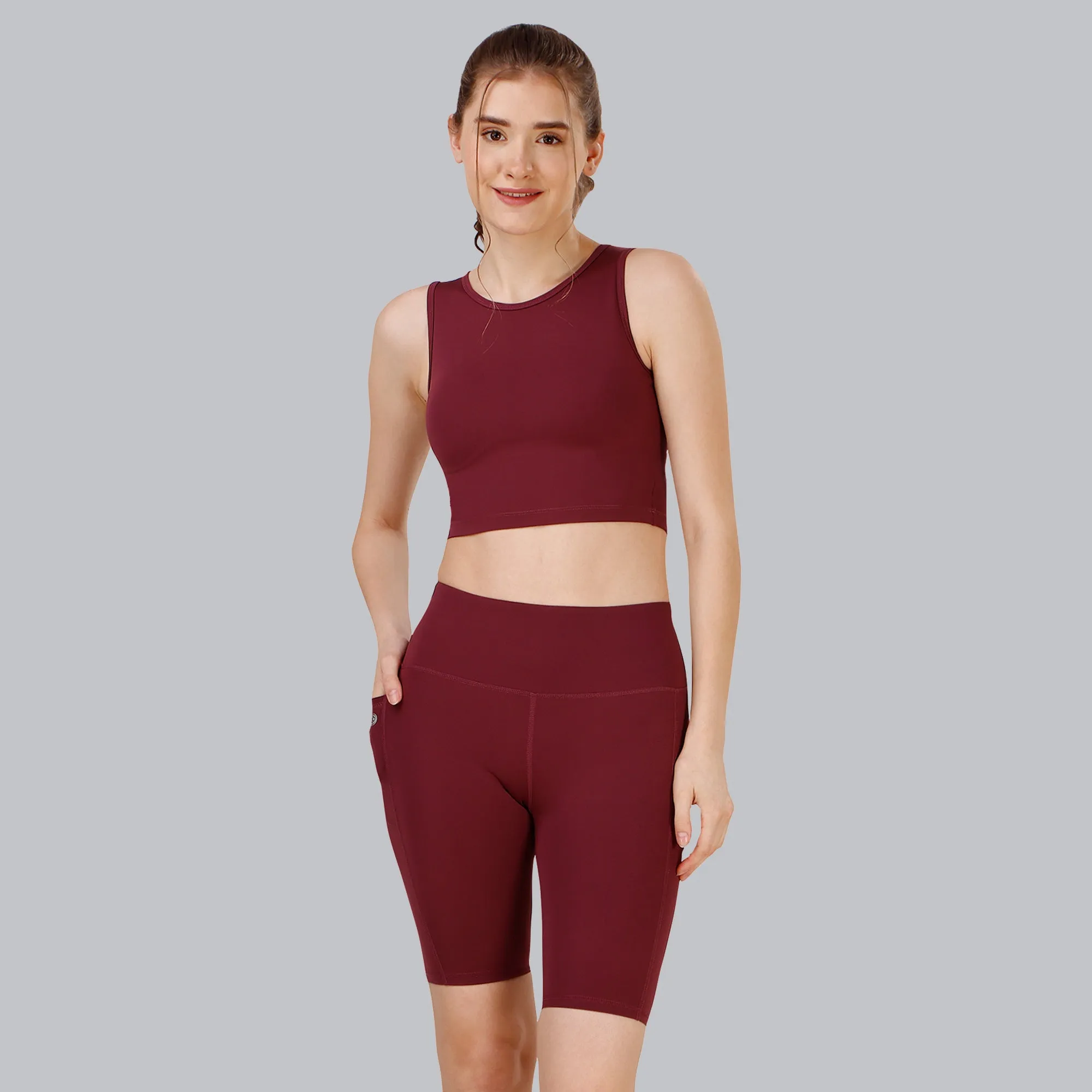 Athleisure Quick Dry Athleisure Crop Top & Knee-Length Sports Cords