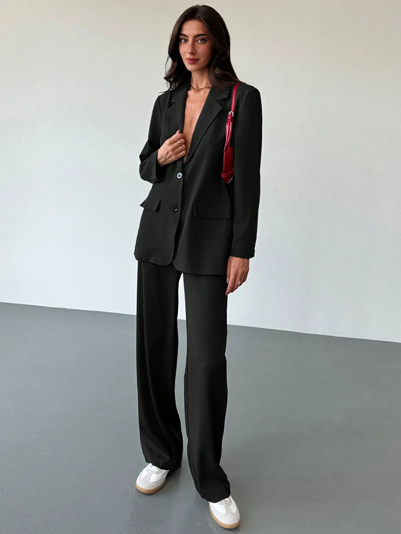 Blazer Aloruh gris texturizado para mujeres jóvenes