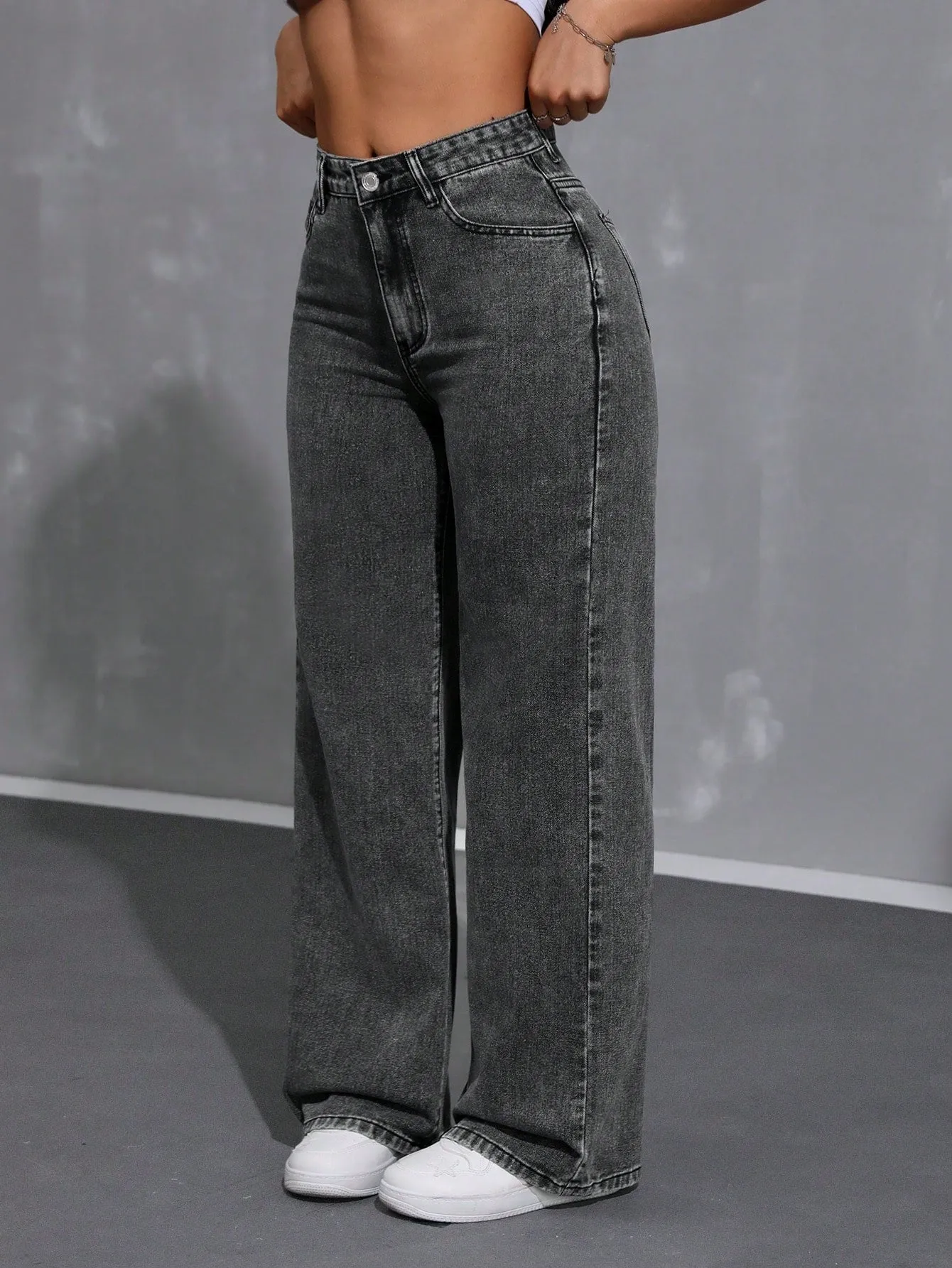 Carbon Chic High-Waist Jeans
