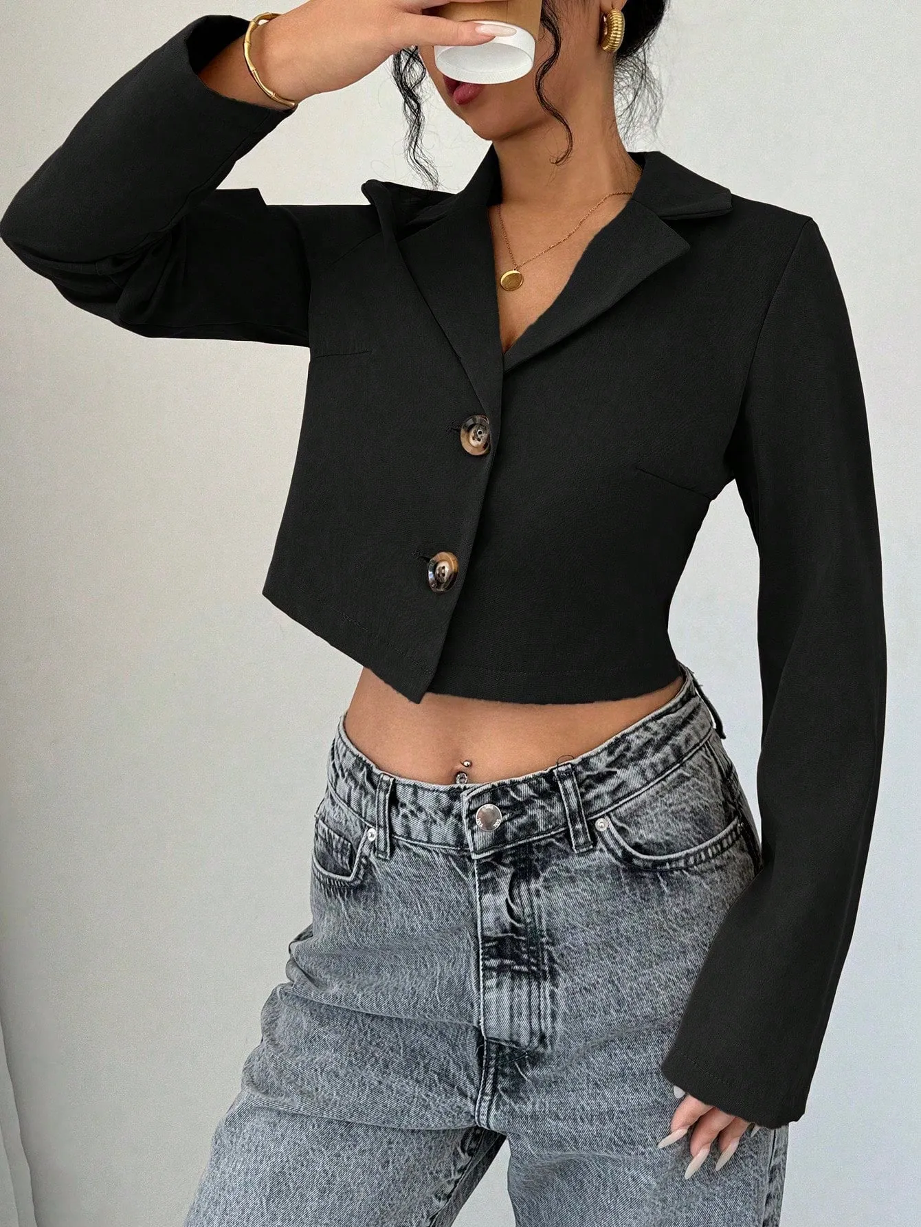 Chaqueta de traje cropped para mujer en Cherry Vibes