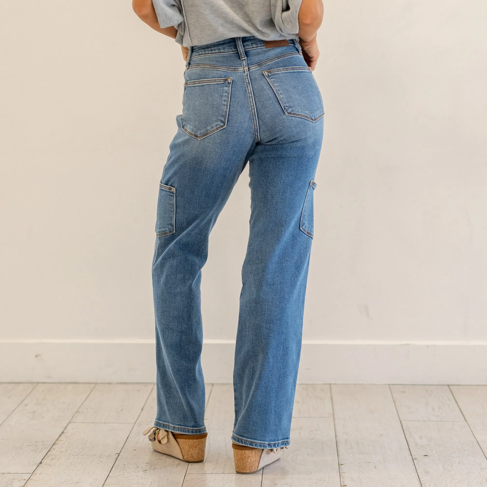 Ciara High Rise 90s Straight Leg Regular & Plus Sizes
