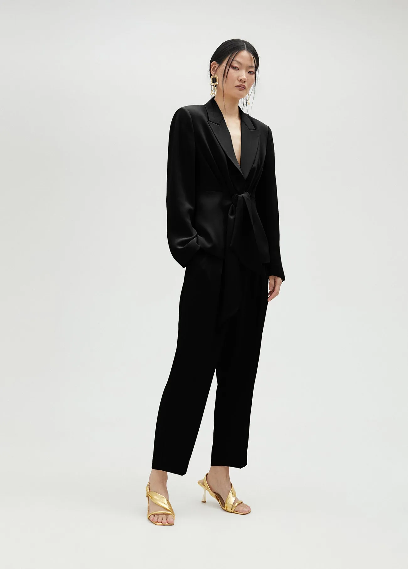 Cropped blazer with knot detail