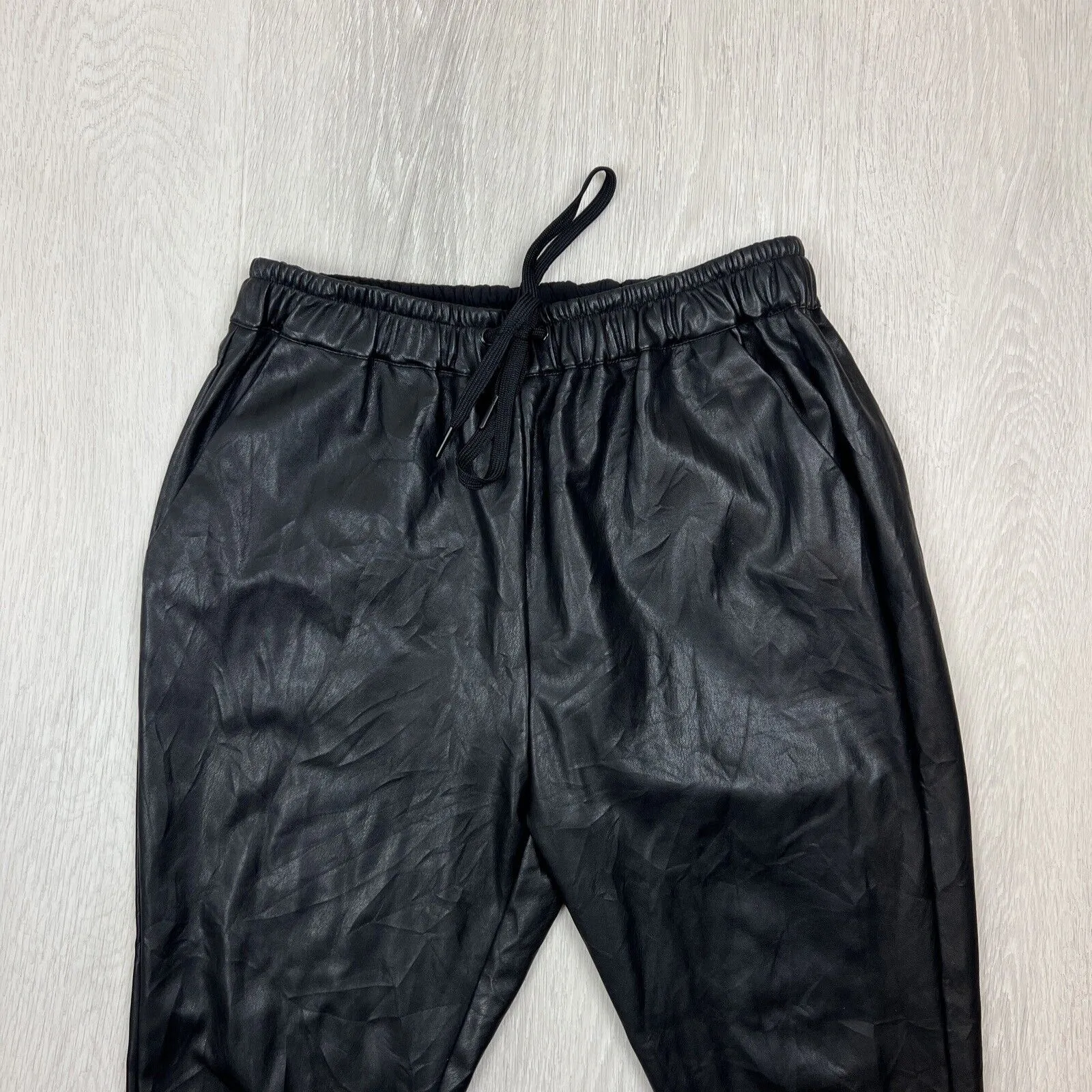 Decjuba D-Luxe Womens Black Faux Leather Jogger Pants Size Small
