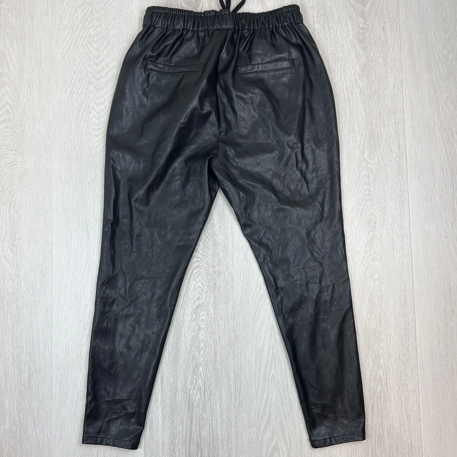 Decjuba D-Luxe Womens Black Faux Leather Jogger Pants Size Small