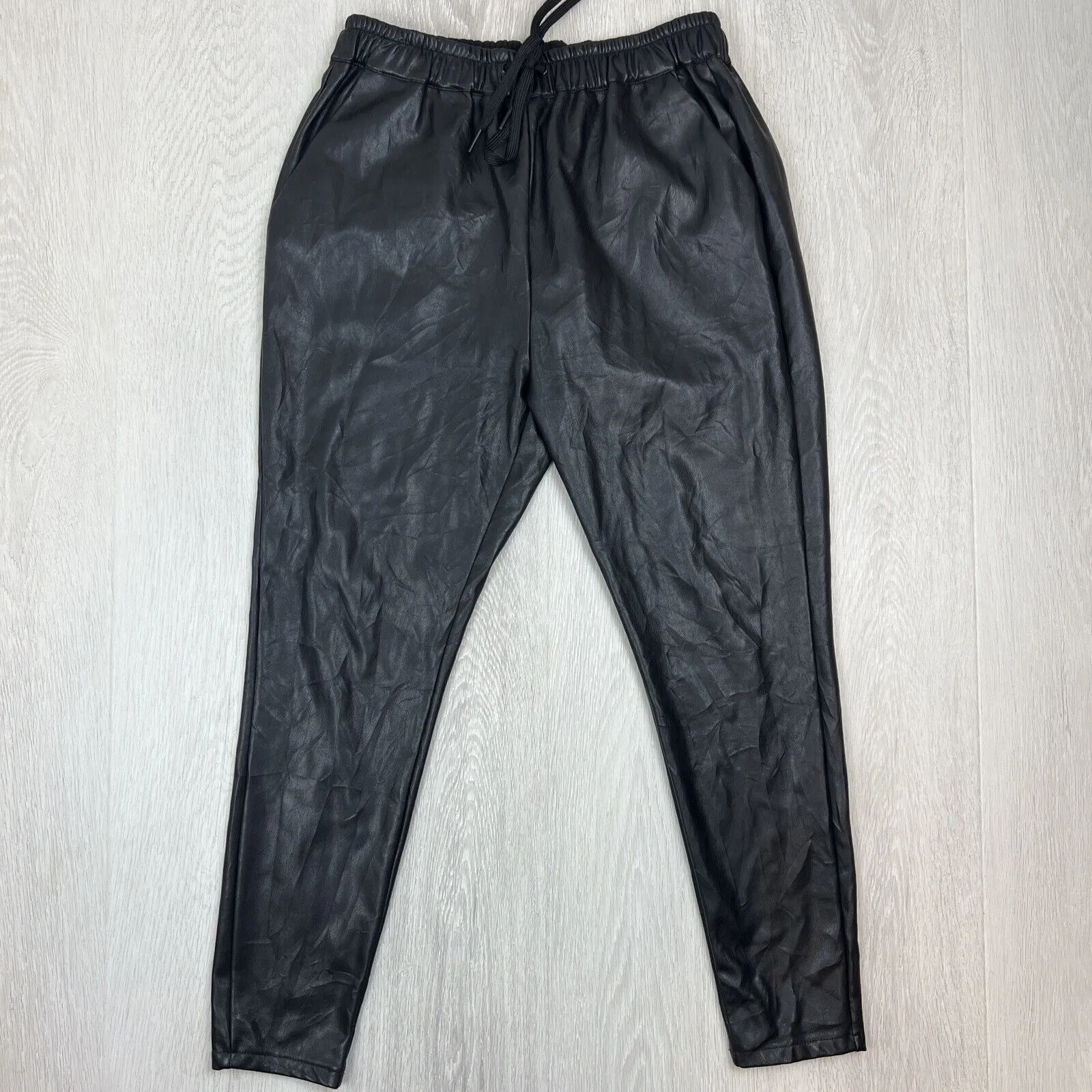 Decjuba D-Luxe Womens Black Faux Leather Jogger Pants Size Small