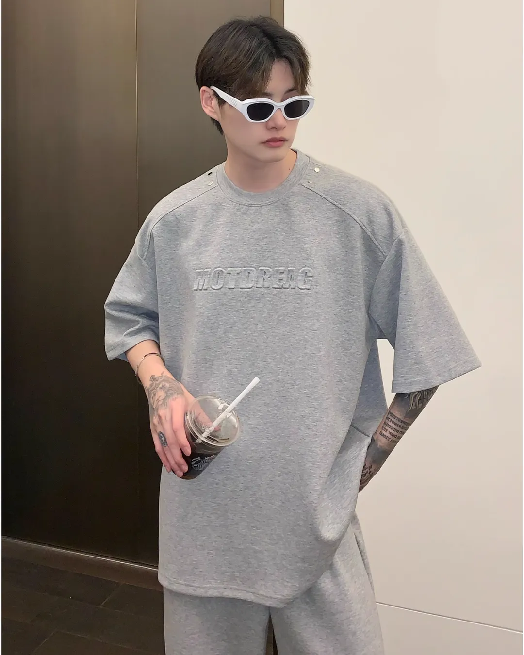 Embossed Logo Short Sleeve T-shirt / Wide Pants CBJ0069