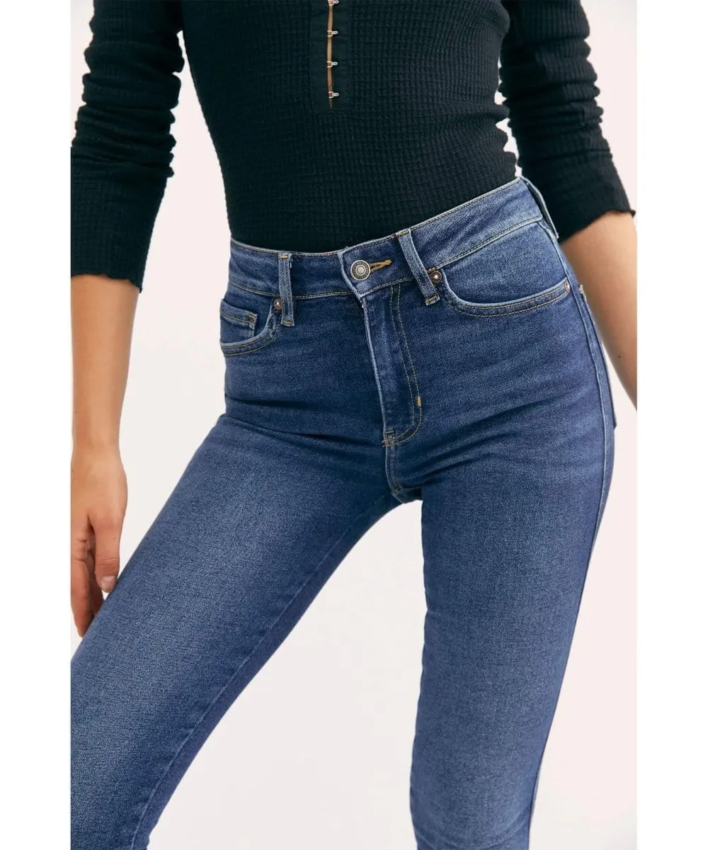 Feel Good Favorite Jean Capri Blue