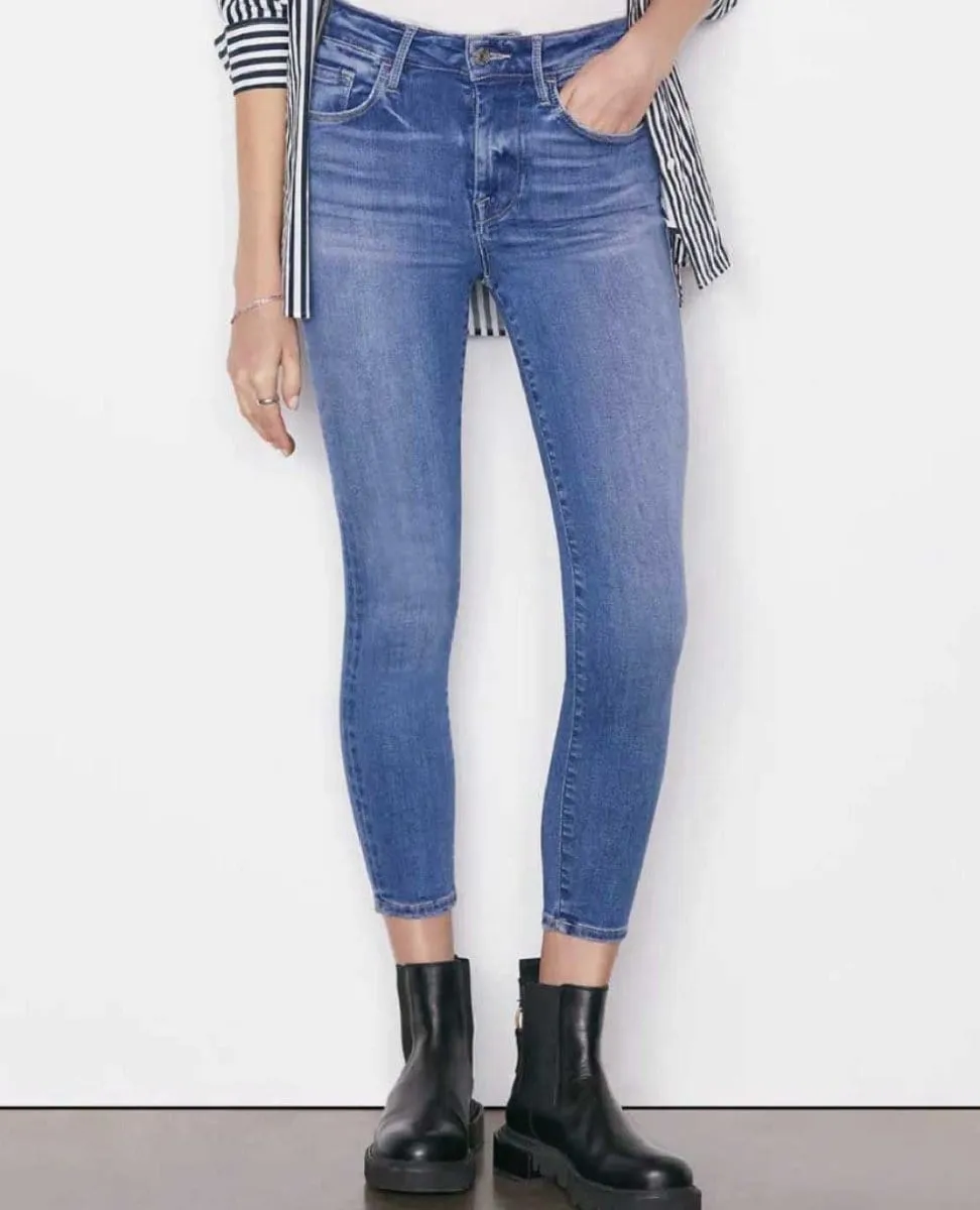 FRAME Le One Jean in Sapphire