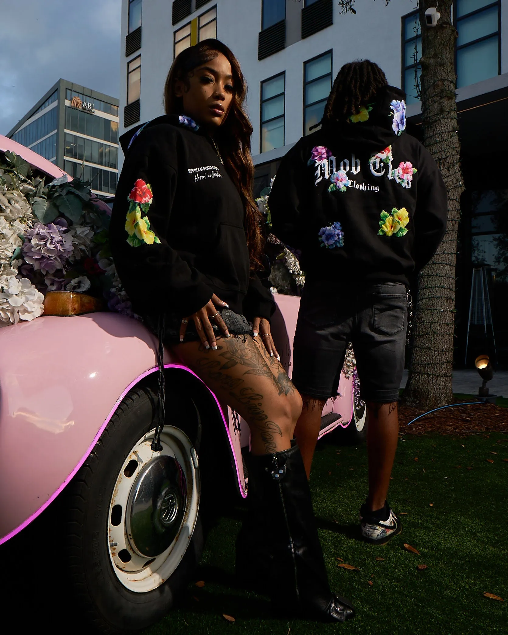 'GIVE FLOWERS' HOODIE