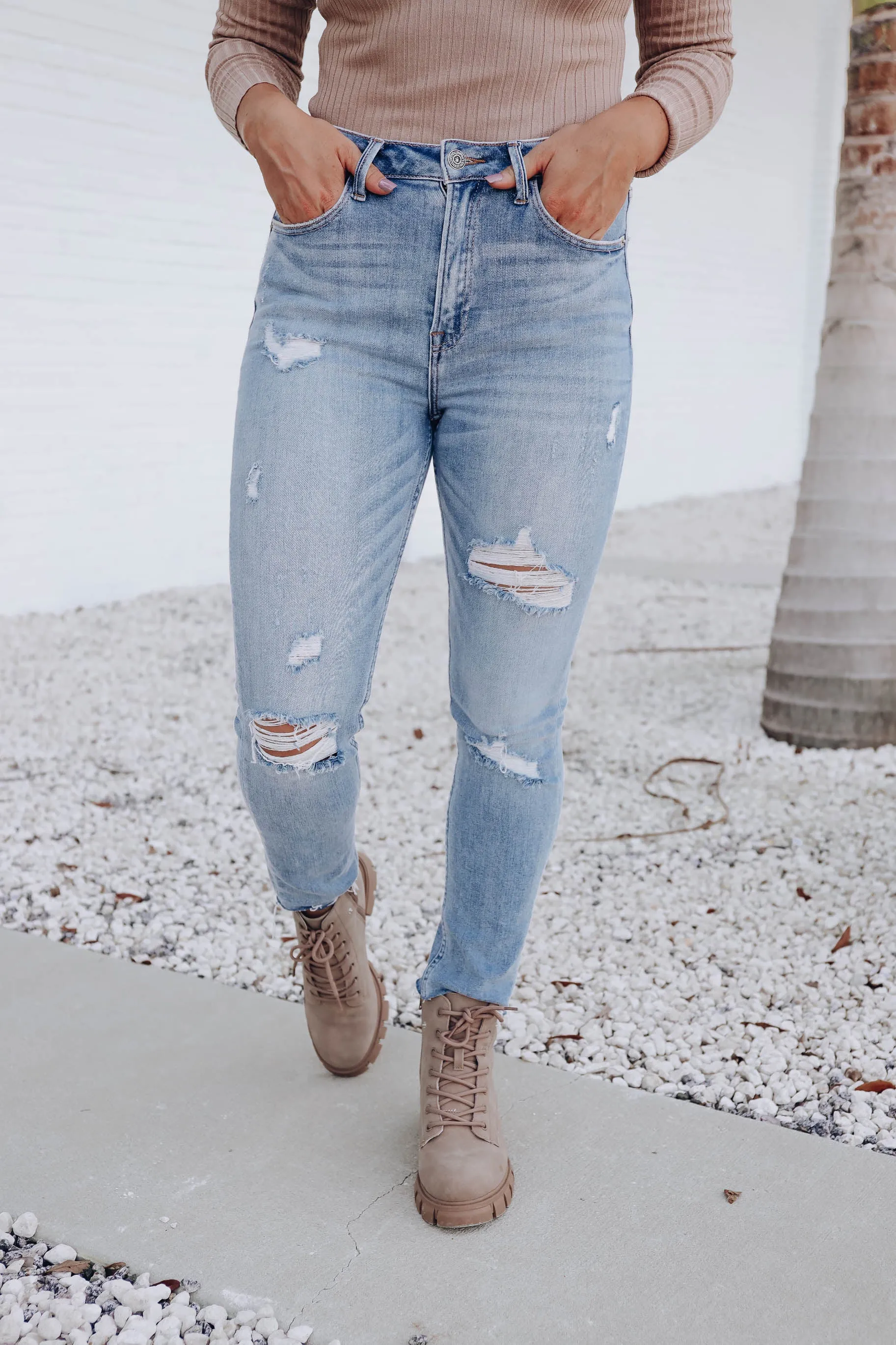 Logan Relaxed Fit Skinny Jean - Medium