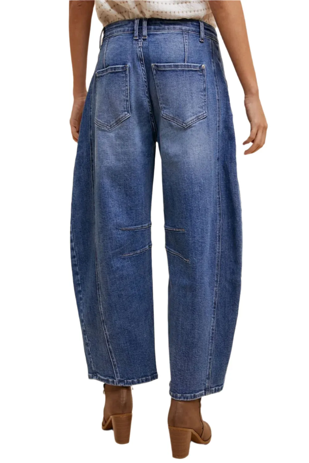 Mid Rise Barrel Leg Jeans with Pockets