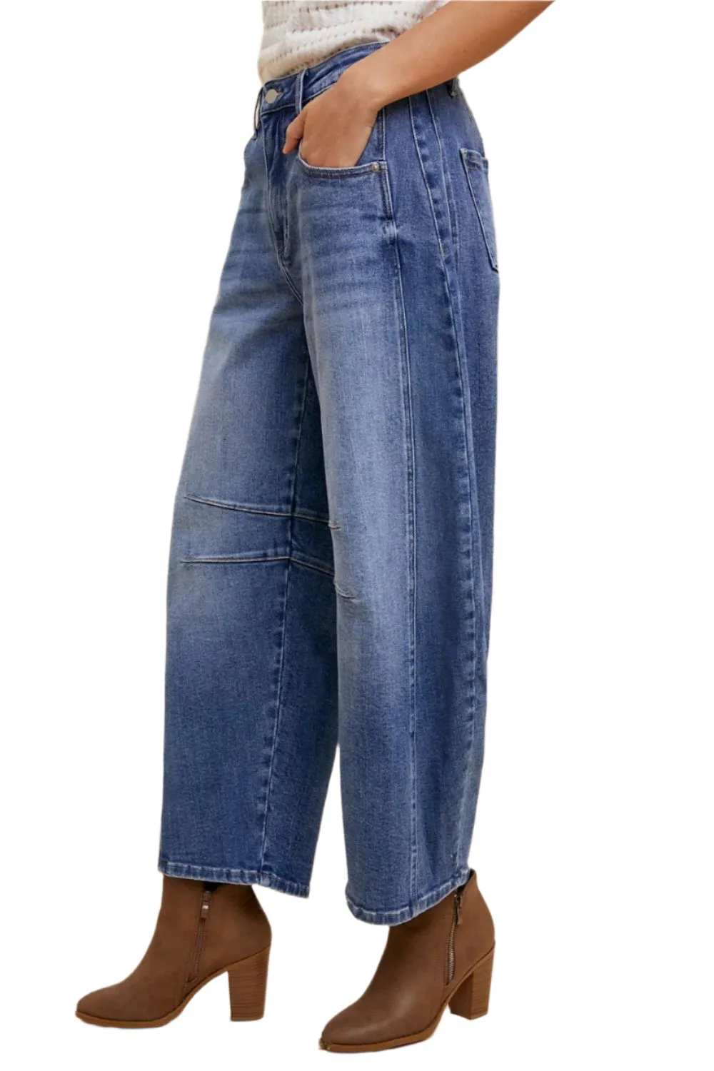 Mid Rise Barrel Leg Jeans with Pockets