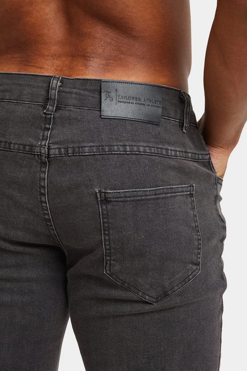 Muscle Fit Jeans in Dark Grey
