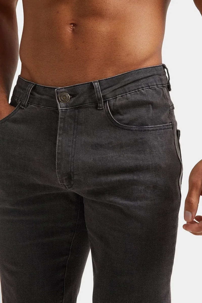 Muscle Fit Jeans in Dark Grey
