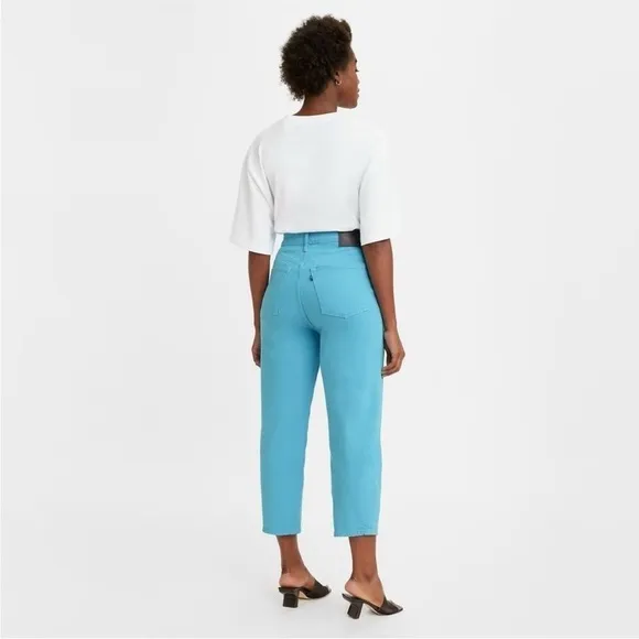 NEW Levi’s Barrel Crop Jeans Blue Teal Bright Mist Womens Relaxed Fit Size 29