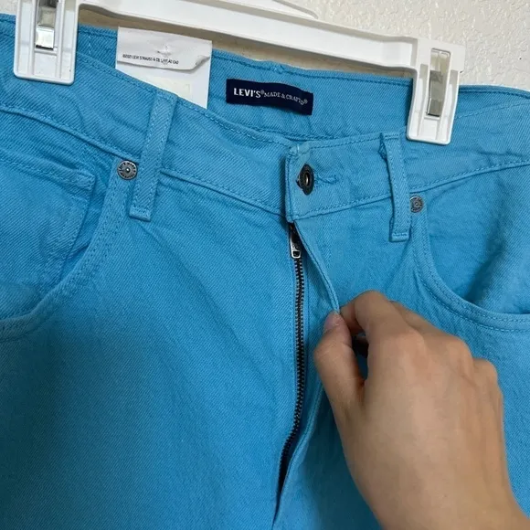 NEW Levi’s Barrel Crop Jeans Blue Teal Bright Mist Womens Relaxed Fit Size 29