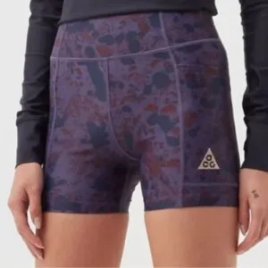 NIKE ACG Dri-Fit Crater Lookout Bike Shorts Women's Size Medium DC9883
