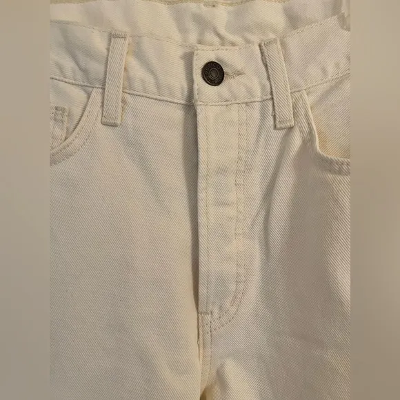 NWOT-Etica Stanton High-Rise Relaxed Cuff Jeans, size 30, cream color, NWOT