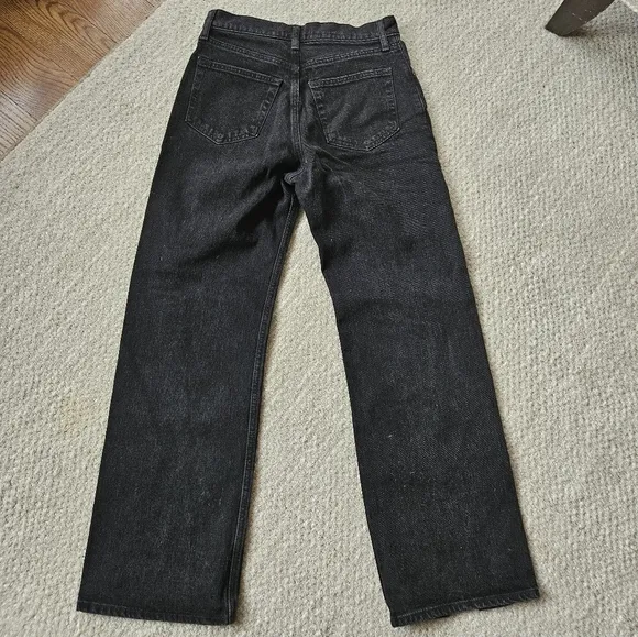 NWT Aberceombie &amp; Fitch Black Relaxed High Rise Jeans with Slit- size 27
