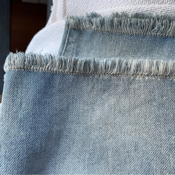 NWT Anthropologie Pilcro The Joey High-Rise Relaxed Jeans Light Denim 27
