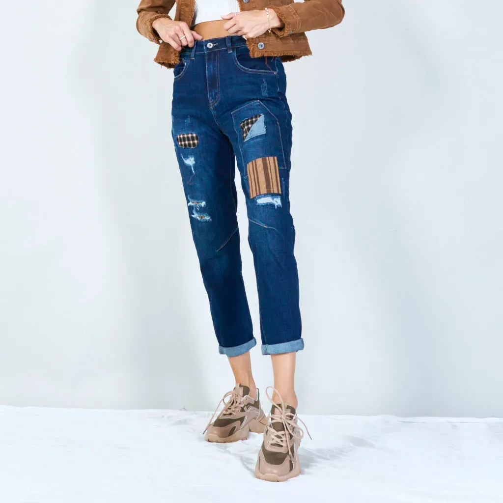 Patched Distressed Boyfriend jJeans