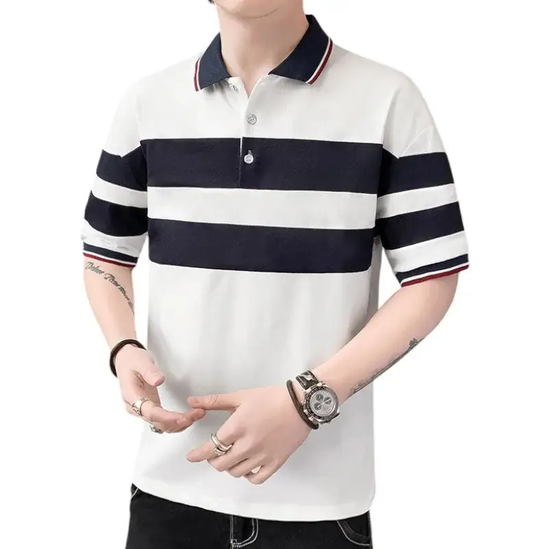 Polo bleu marine et blanc