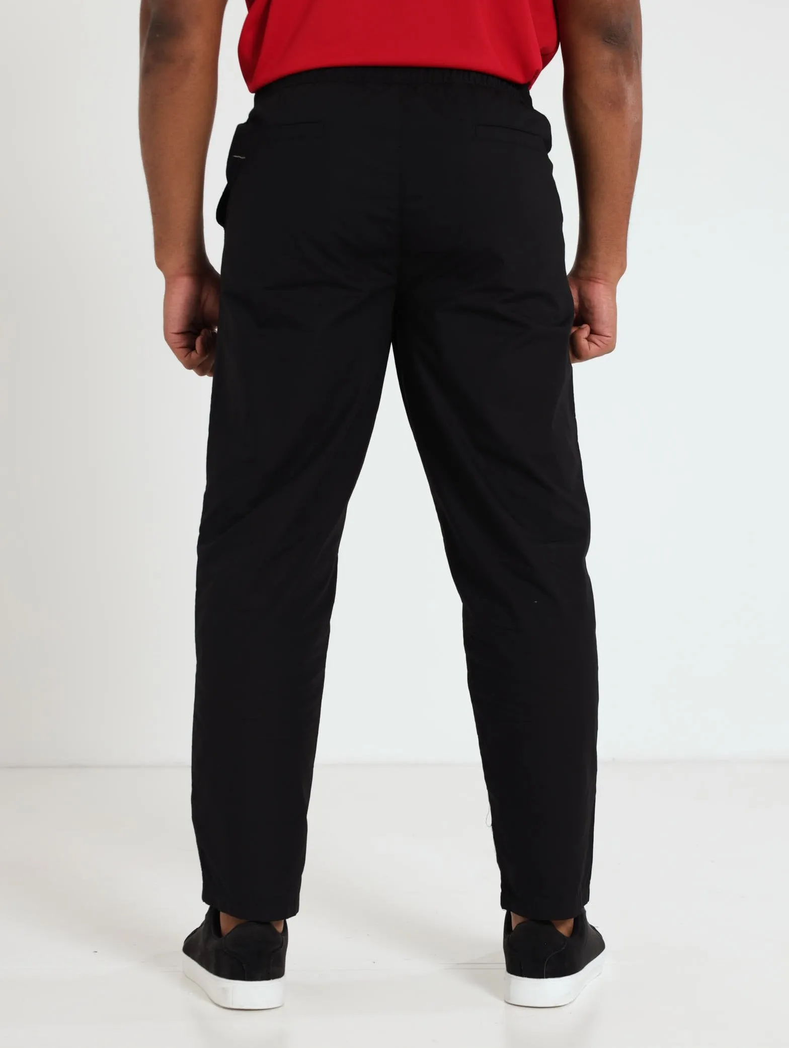 Relaxed Fit Chino - Black