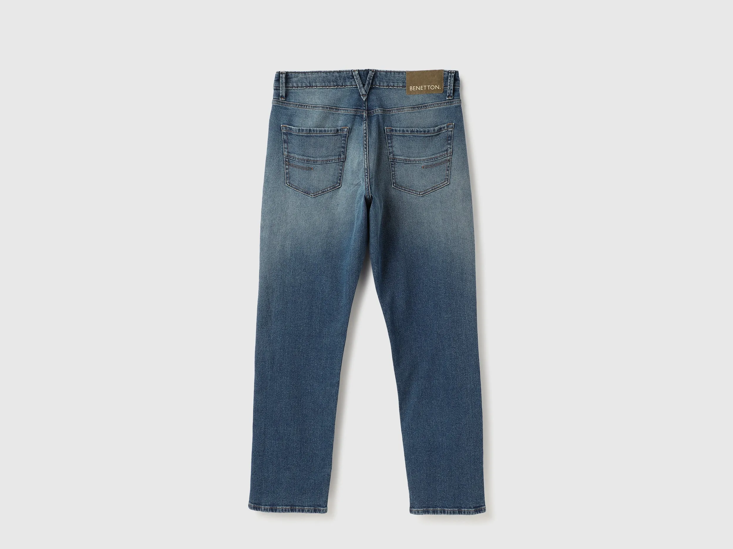 Solid Relaxed Fit Jeans