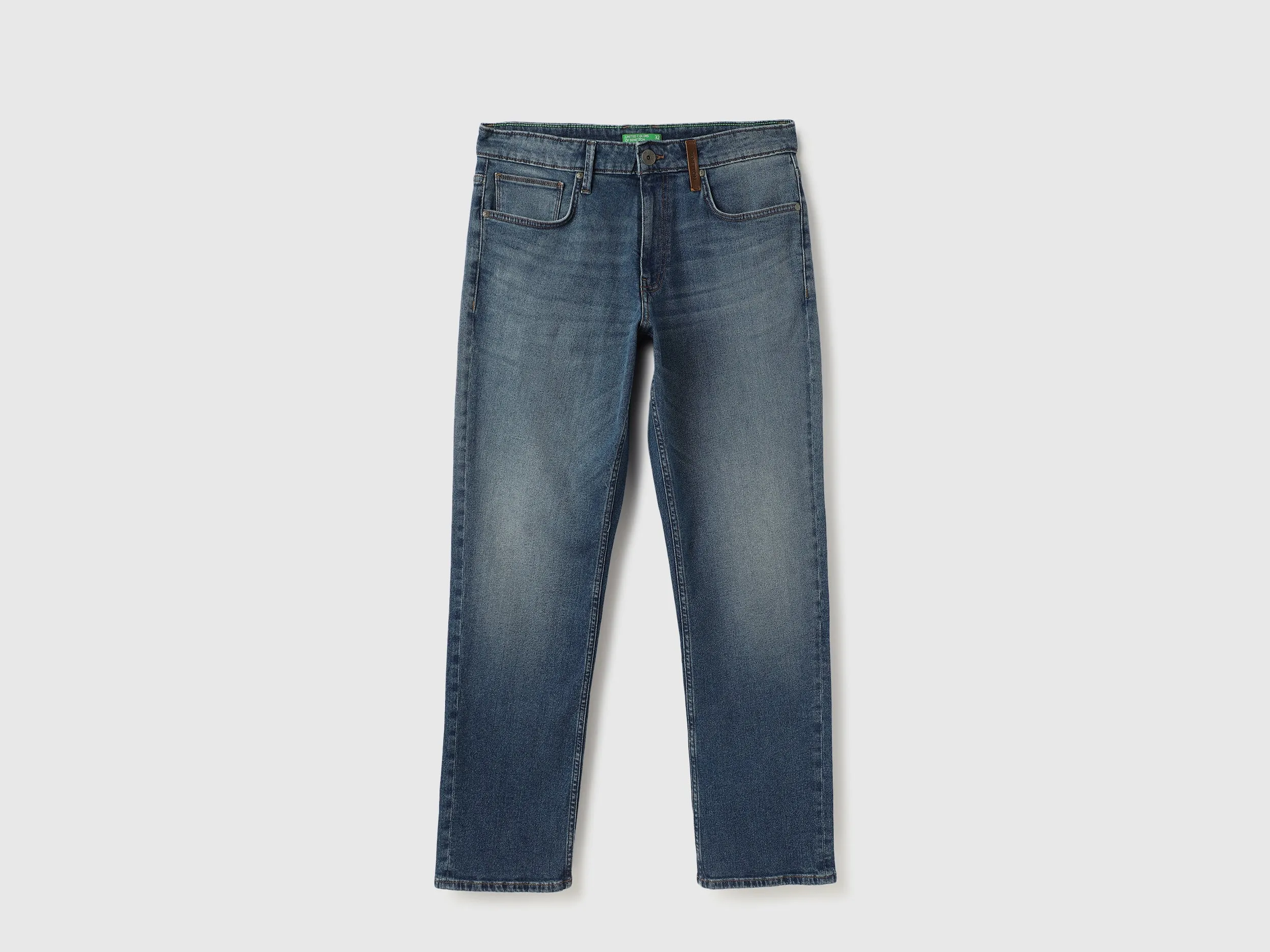 Solid Relaxed Fit Jeans