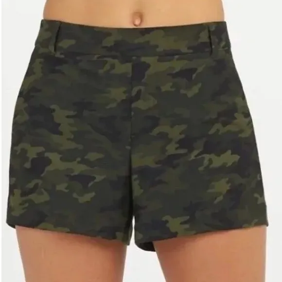 Spanx Small Shorts Sunshine Shorts 4” in Green Camo NWT