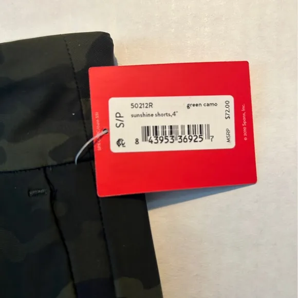 Spanx Small Shorts Sunshine Shorts 4” in Green Camo NWT