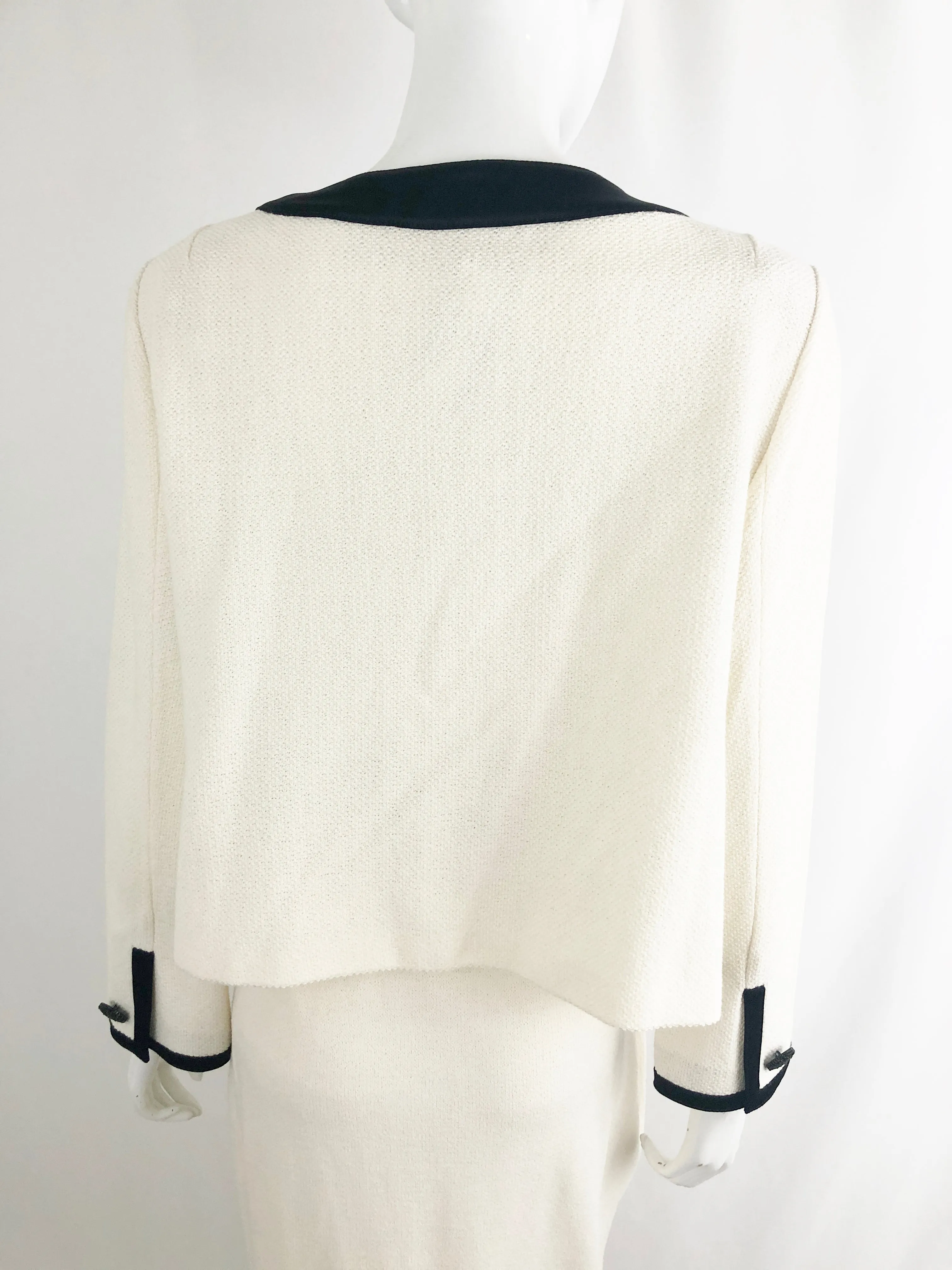 St. John Bow Accent Jacket Size 12