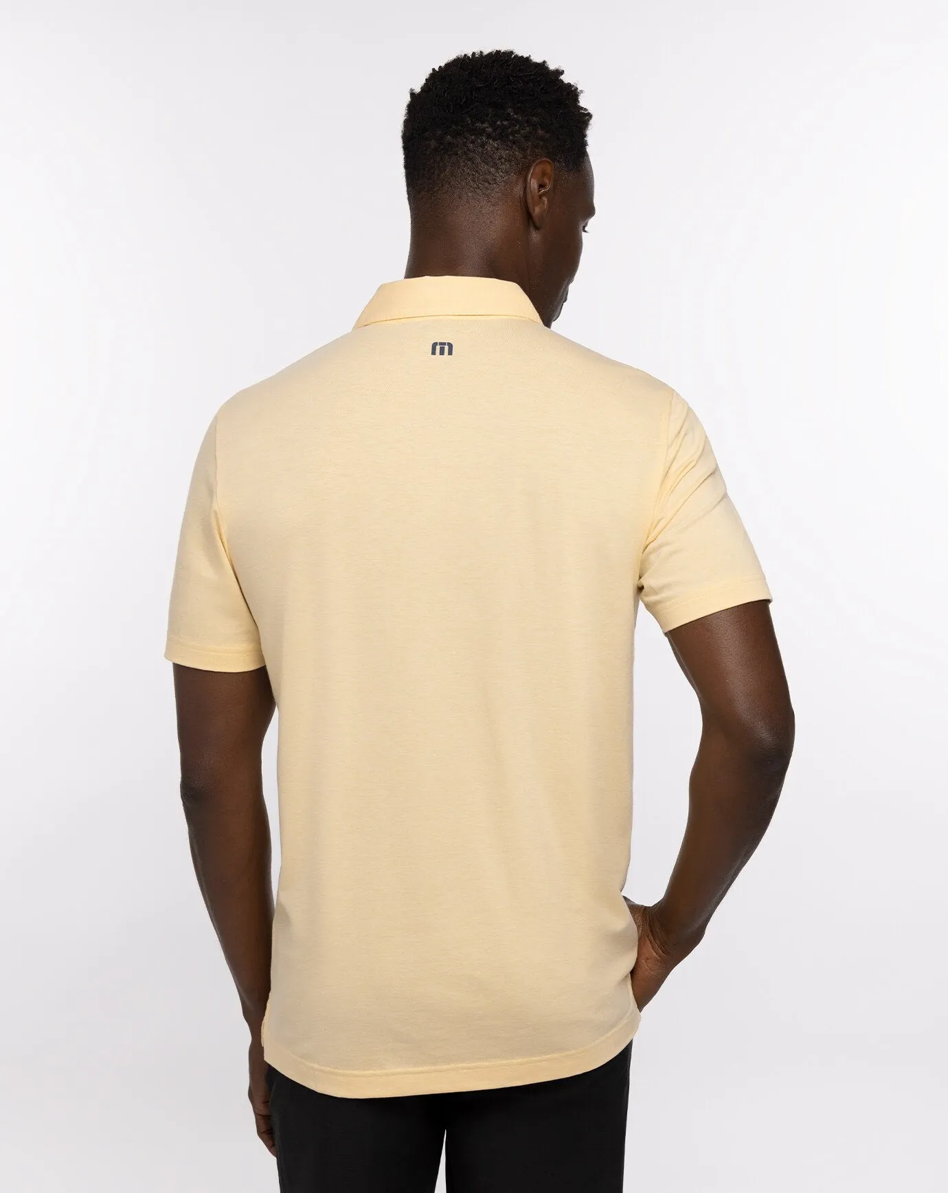 TRAVIS MATHEW MENS LOT OF PESOS POLO - HEATHER GOLDEN CREAM