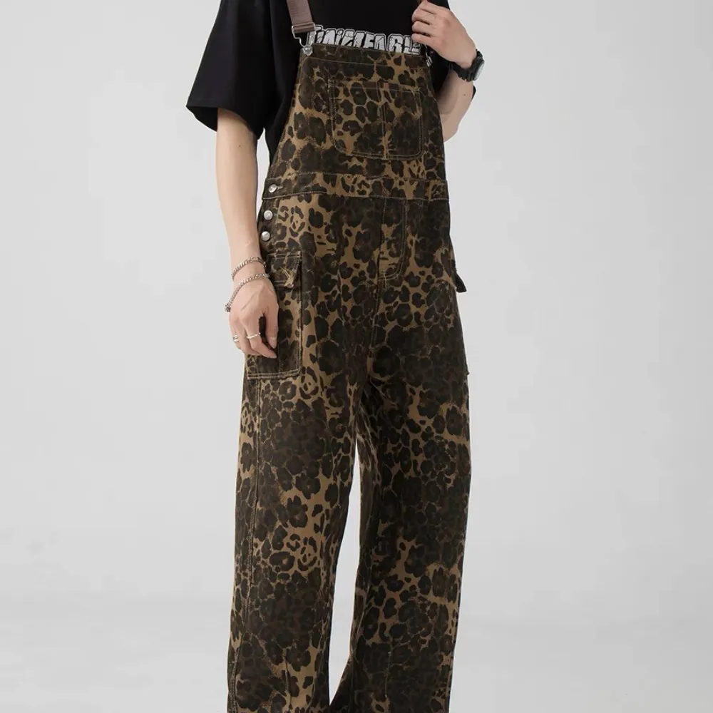 Vintage-inspired leopard print back pants