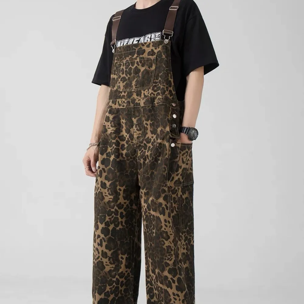 Vintage-inspired leopard print back pants
