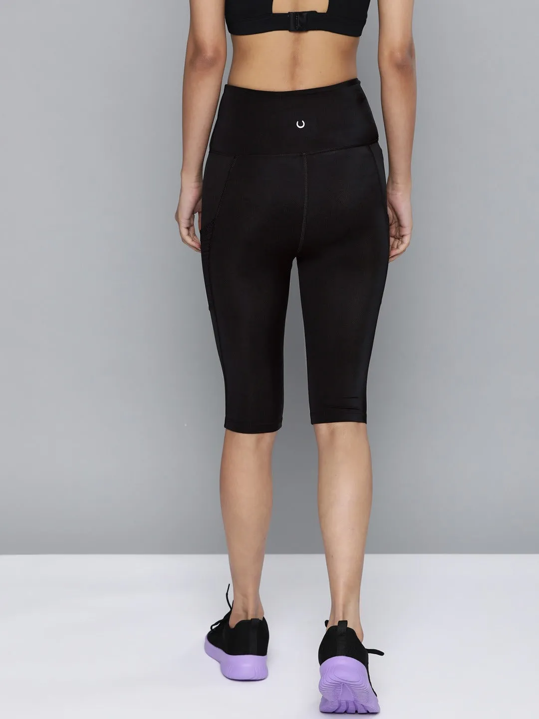 Women's Black Solid Slim Fit Quick Dry Cycling Shorts With Side Mesh